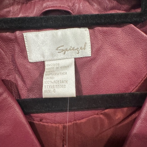 Spiegel Cropped Double Breasted Burgundy Leather Jacket size 4 NWT - Picture 3 of 6